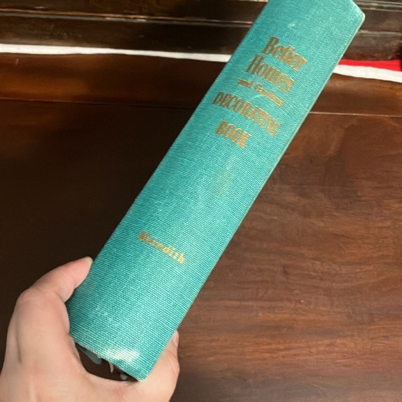 Vintage 1956 Better Homes & Gardens Decorating Book - Picture 2 of 11